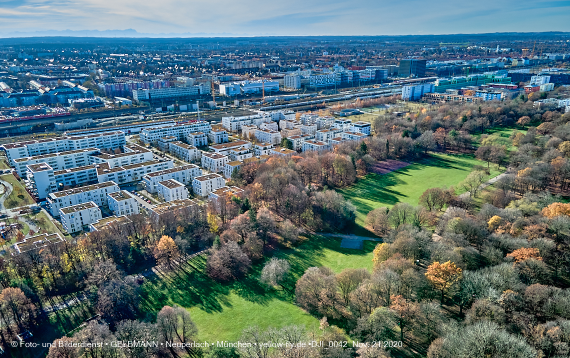 21.11.2020 - Hirschgarten mit Paketposthalle in München